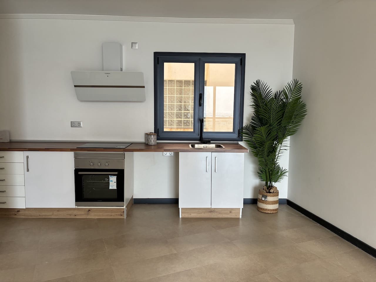 3 bedroom Apartment for sale in El Cotillo with pool garage - € 342,950 (Ref: 9731185)