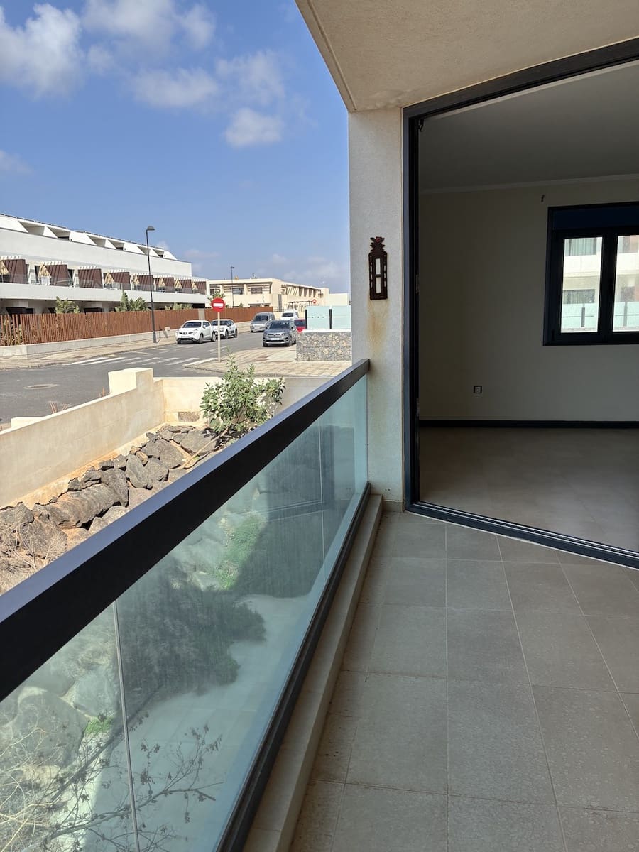3 bedroom Apartment for sale in El Cotillo with pool garage - € 342,950 (Ref: 9731185)