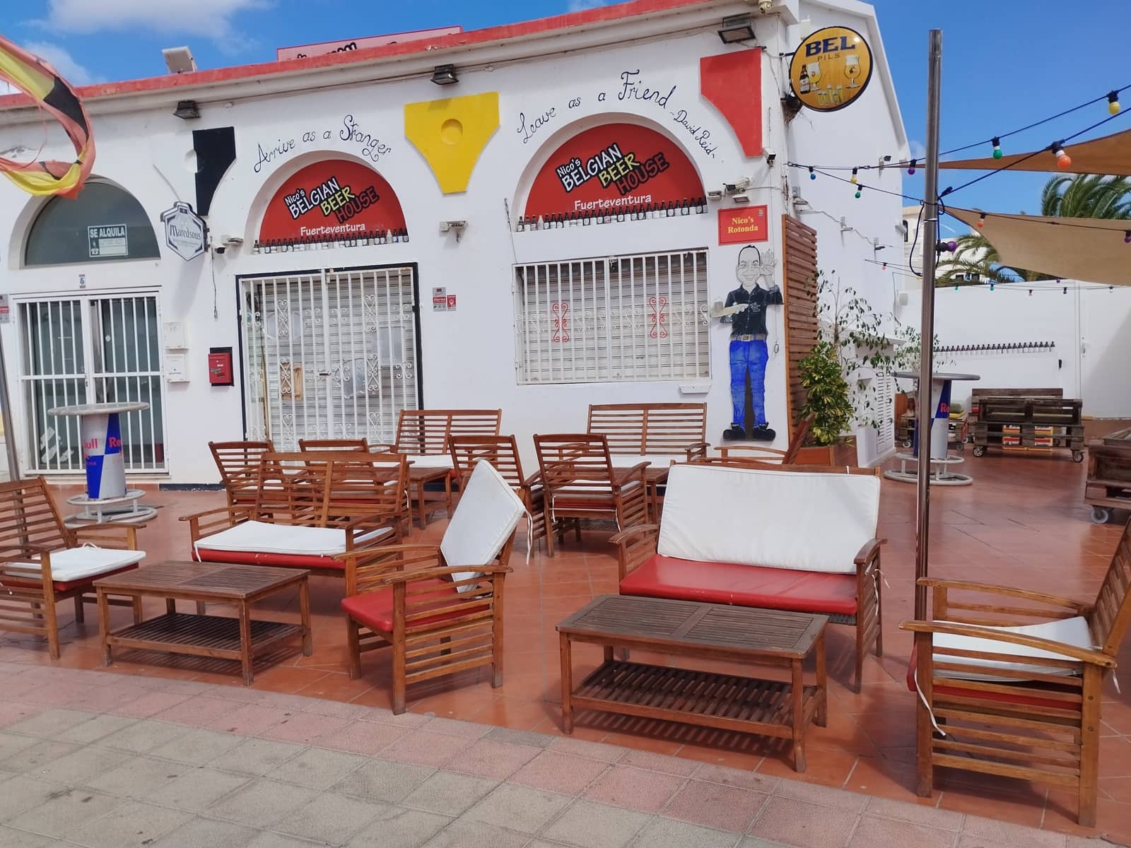 Commercial for sale in Corralejo - € 350,000 (Ref: 9733671)