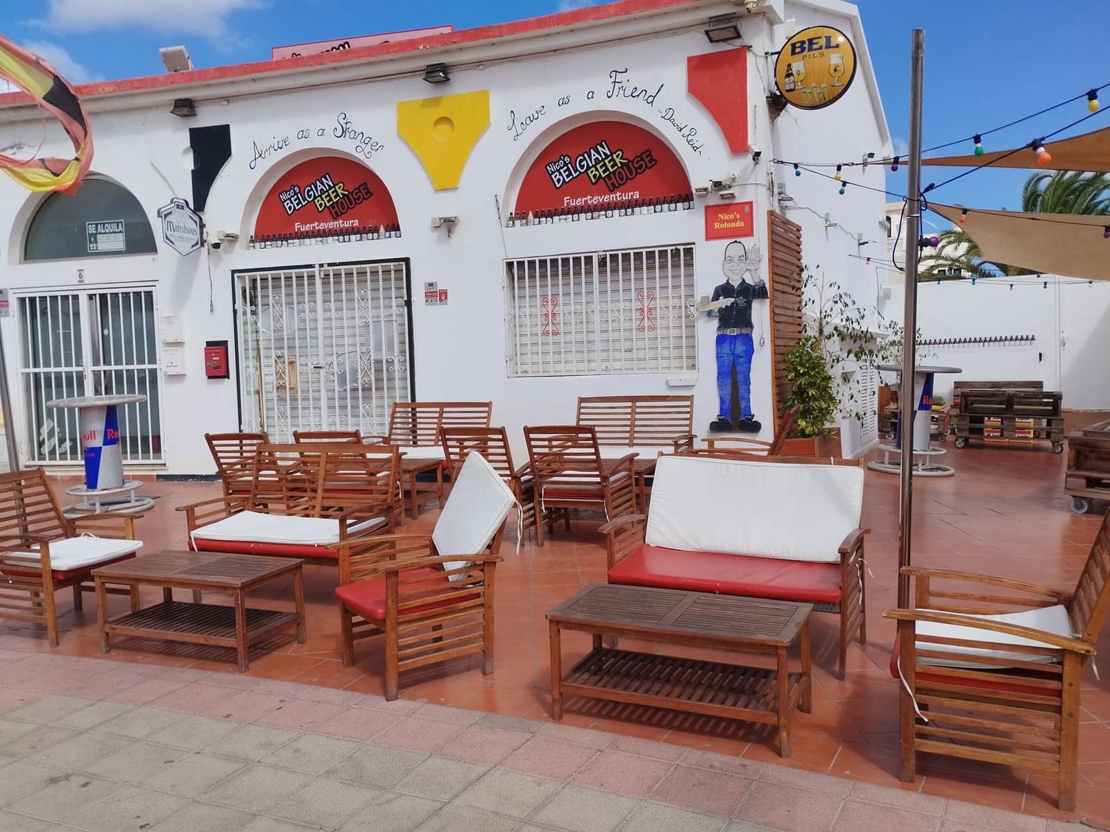 Commercial for sale in Corralejo - € 350,000 (Ref: 9733671)