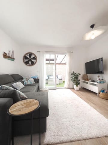 3 sypialnia Willa na sprzedaż w Corralejo, La Oliva z garażem - 459 000 € (Ref: 9789716)