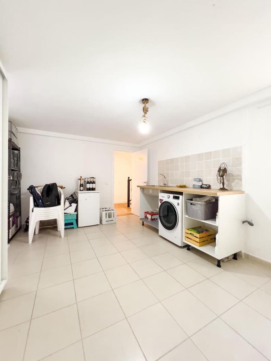 3 bedroom Villa for sale in Corralejo with garage - € 459,000 (Ref: 9789716)