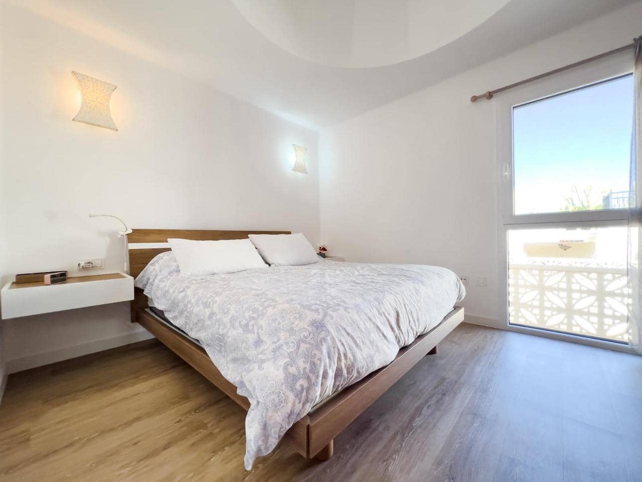 3 bedroom Villa for sale in Corralejo with garage - € 459,000 (Ref: 9789716)