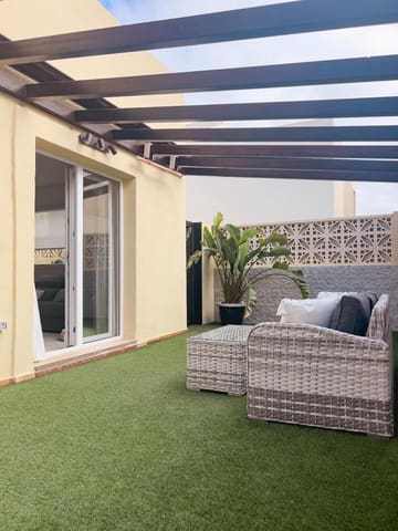 3 Zimmer Villa zu verkaufen in Corralejo, La Oliva mit Garage - 435.000 € (Ref: 9789716)
