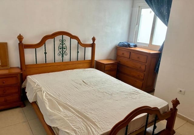 Apartamento de 2 habitaciones en Los Abrigos, Granadilla de Abona en venta - 240.000 € (Ref: 9795414)