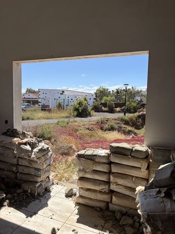 4 Zimmer Villa zu verkaufen in Villaverde, La Oliva - 450.000 € (Ref: 9798079)