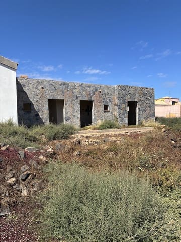 4 chambre Villa/Maison à vendre à Villaverde, La Oliva - 395 000 € (Ref: 9798079)