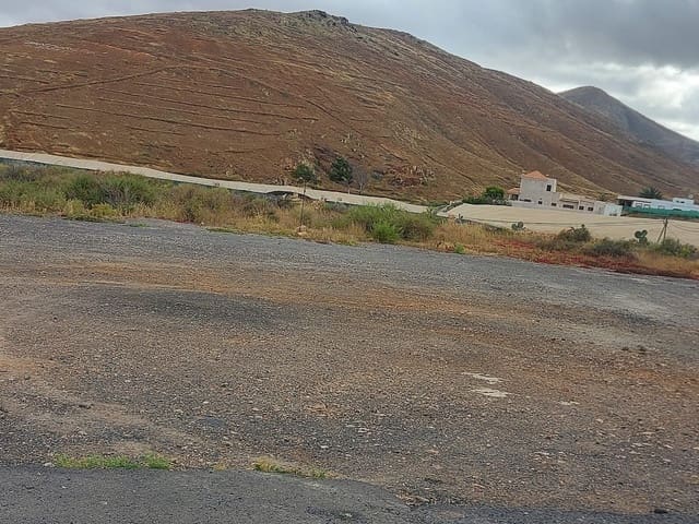 Landgrundstück zu verkaufen in Tuineje - 65.000 € (Ref: 9807359)