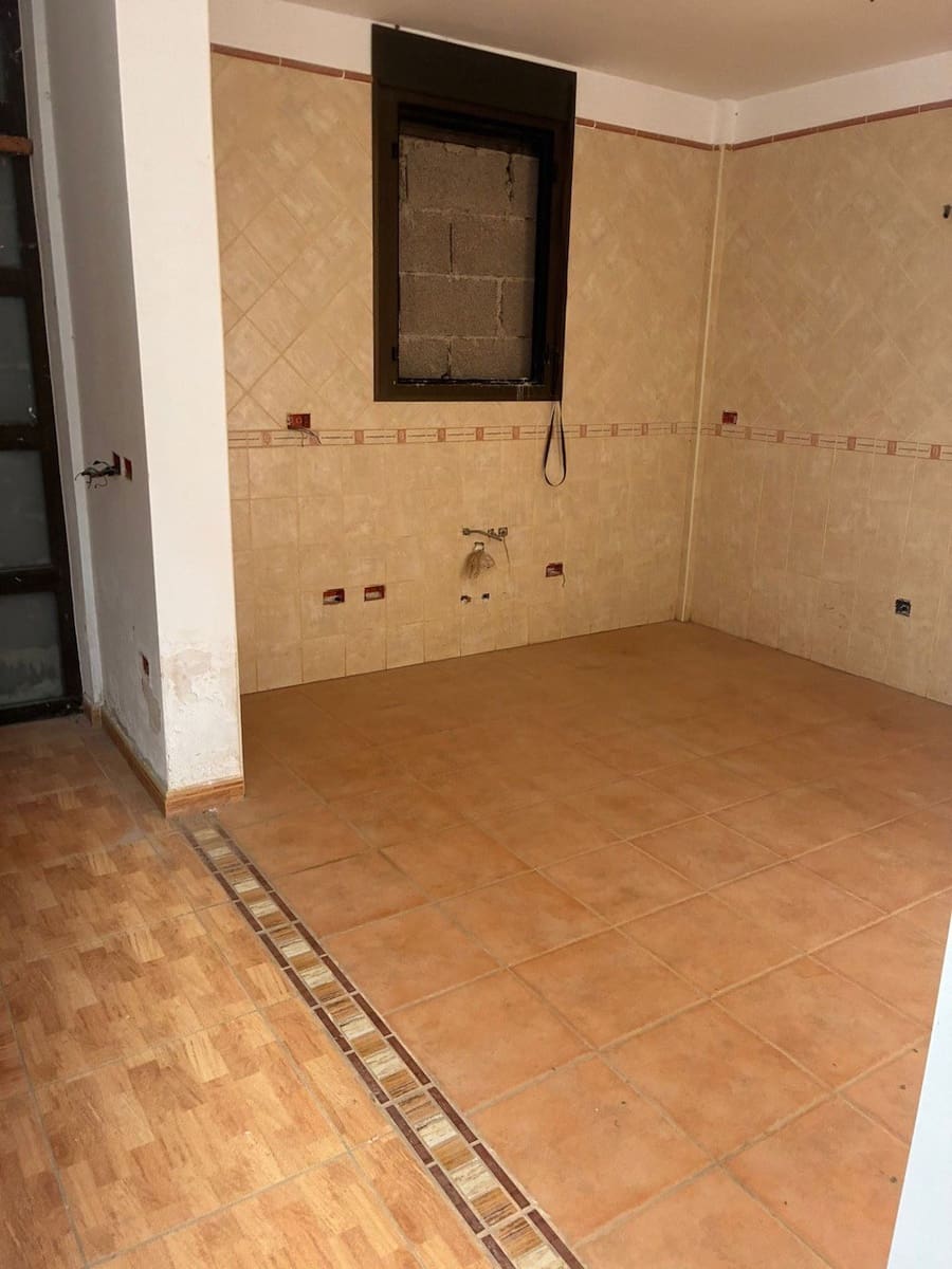 5 bedroom Finca/Country House for sale in Tegueste with garage - € 323,000 (Ref: 9848190)