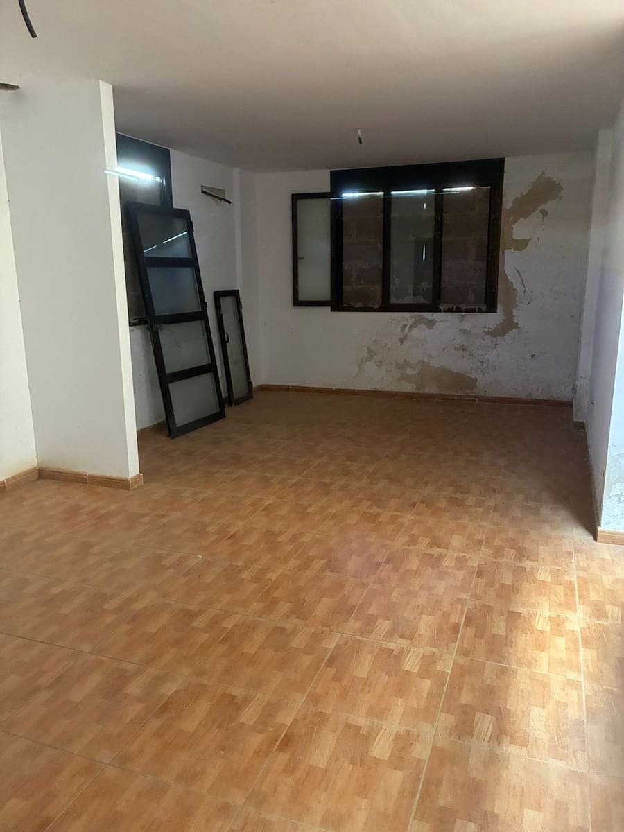 5 bedroom Finca/Country House for sale in Tegueste with garage - € 323,000 (Ref: 9848190)