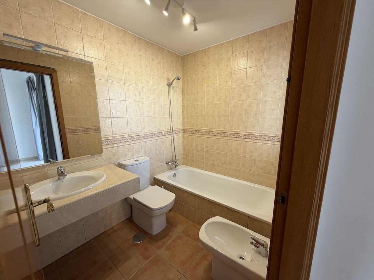 4 soveværelse Villa til salg i Corralejo med swimmingpool garage - € 450.000 (Ref: 9879837)