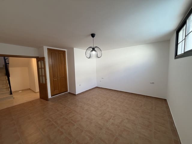 4 sypialnia Willa na sprzedaż w Corralejo, La Oliva z basenem garażem - 450 000 € (Ref: 9879837)