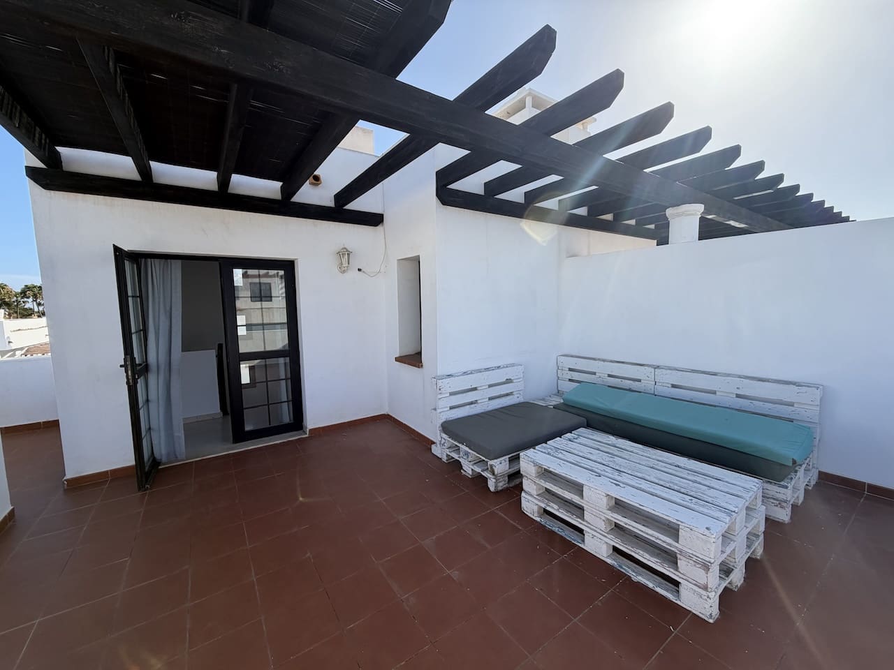 4 soveværelse Villa til salg i Corralejo med swimmingpool garage - € 450.000 (Ref: 9879837)