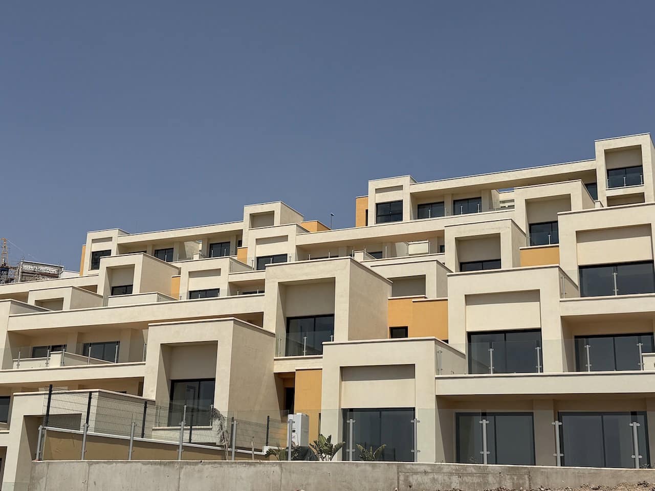 2 soveværelse Lejlighed til salg i Caleta de Fuste med swimmingpool garage - € 275.000 (Ref: 9879927)