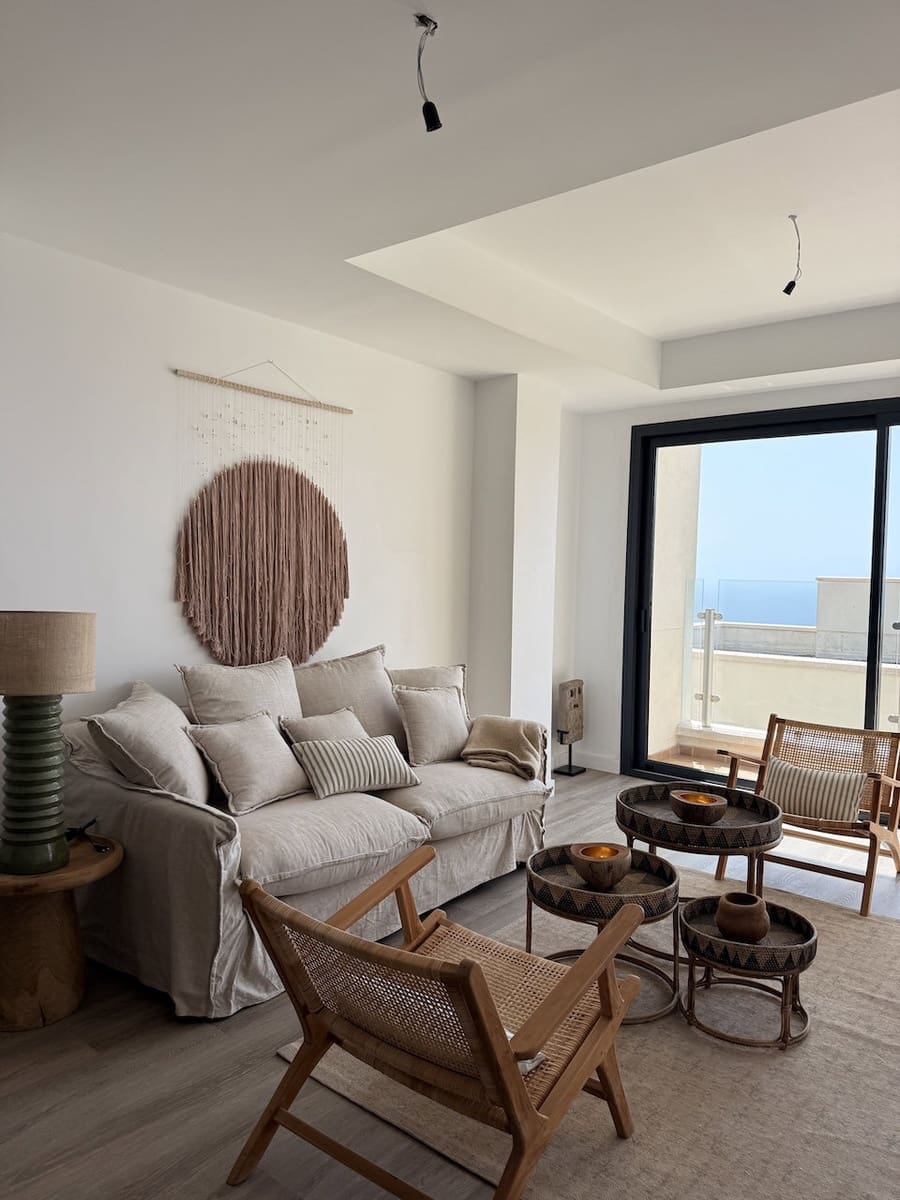 2 soveværelse Lejlighed til salg i Caleta de Fuste med swimmingpool garage - € 275.000 (Ref: 9879927)