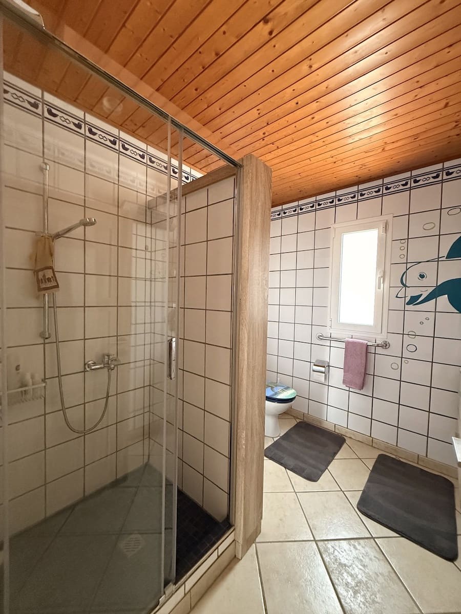 2 makuuhuone Huvila myytävänä paikassa Parque Holandes mukana 
autotalli - 550 000 € (Ref: 9902587)