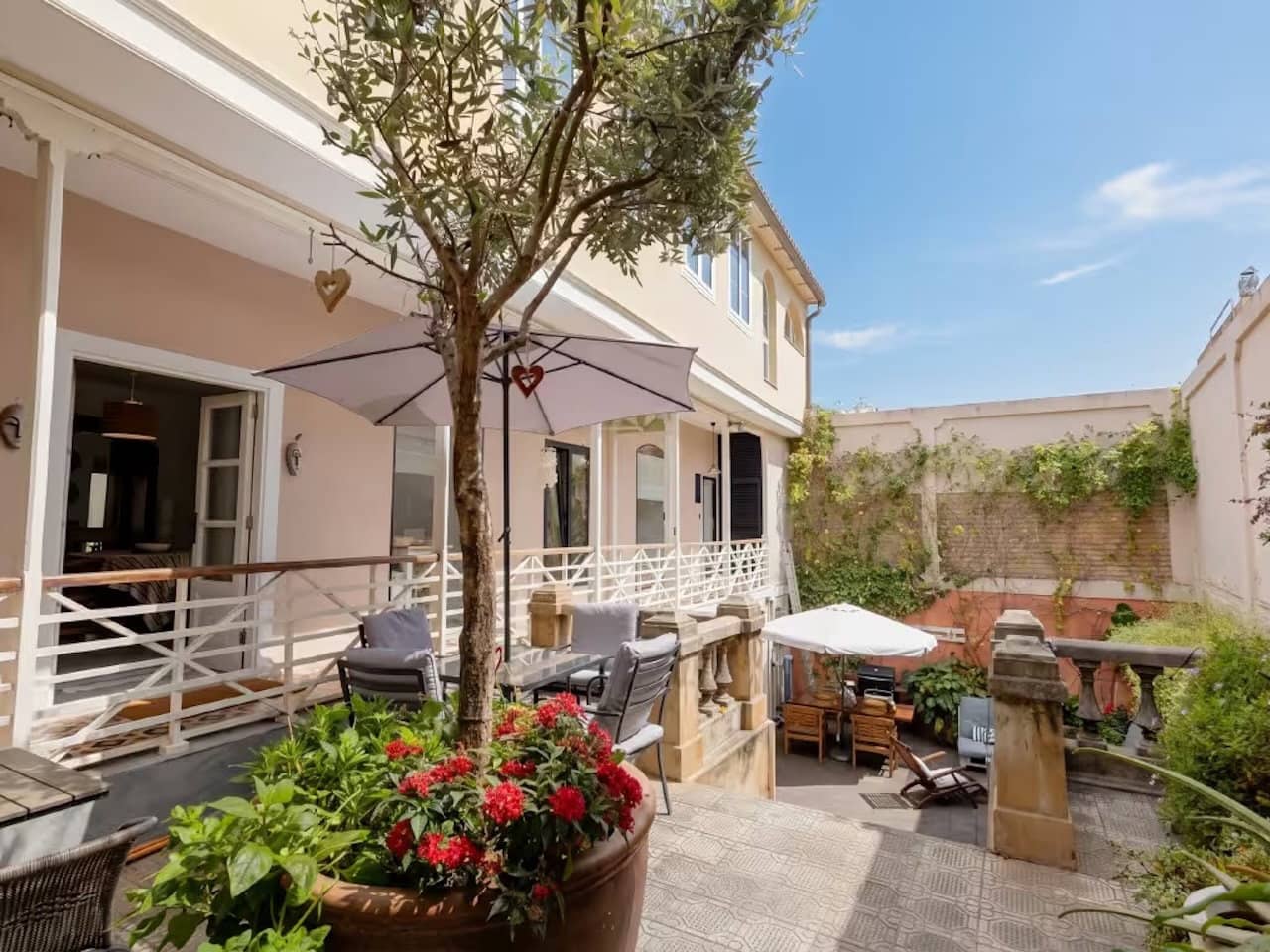 8 bedroom Villa for sale in La Orotava - € 1,450,000 (Ref: 9950790)