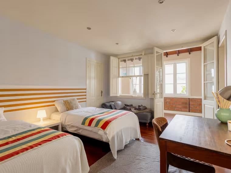 8 bedroom Villa for sale in La Orotava - € 1,450,000 (Ref: 9950790)