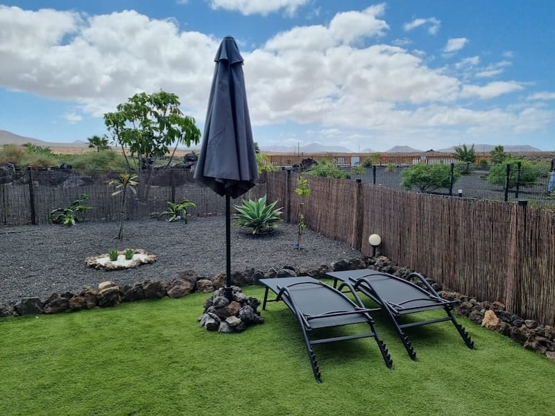 1 soveværelse Bungalow til salg i Lajares med swimmingpool garage - € 199.000 (Ref: 9989406)