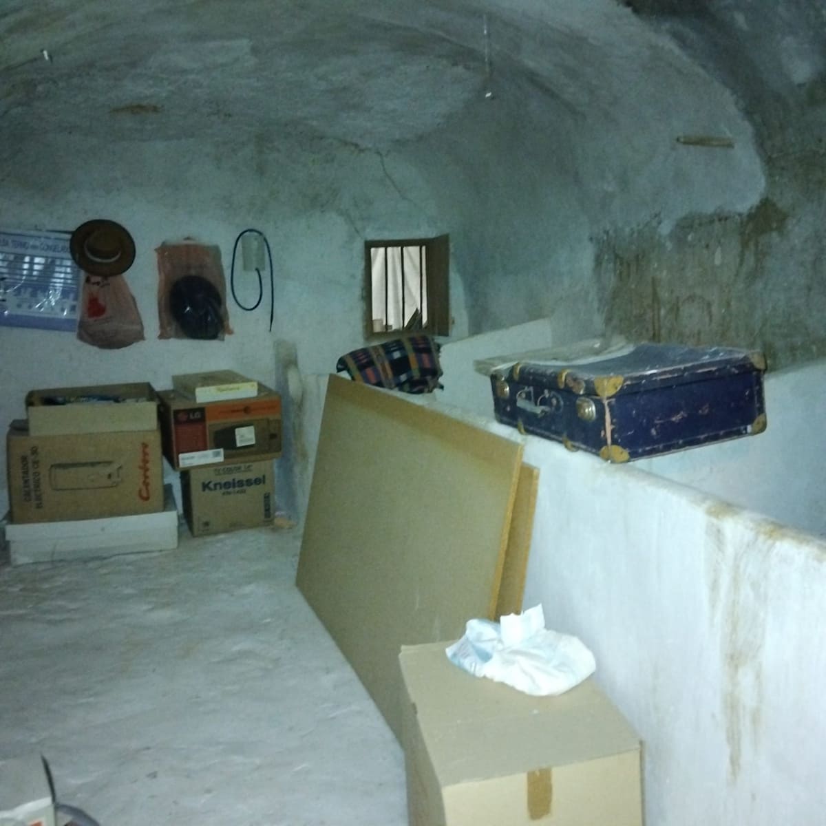 5 soverom Grottehus til salgs i Hondon de las Nieves med garasje - € 170 000 (Ref: 10073322)