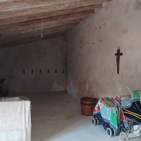 5 soverom Grottehus til salgs i Hondón de las Nieves med garasje - € 170 000 (Ref: 10073322)