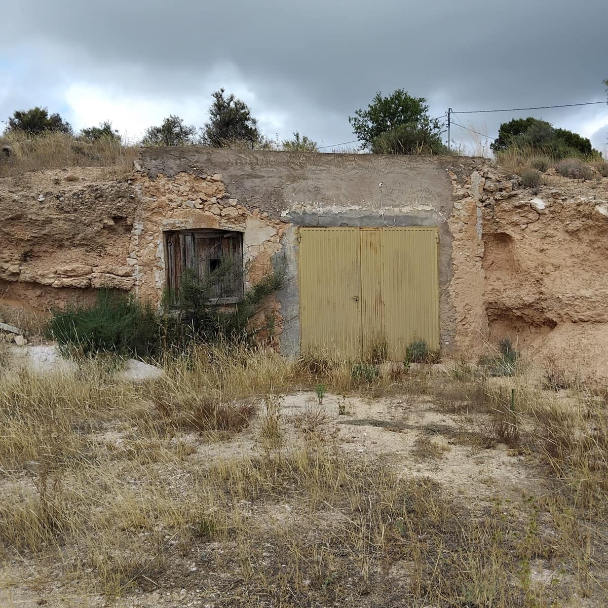 5 soverom Grottehus til salgs i Hondon de las Nieves med garasje - € 170 000 (Ref: 10073322)