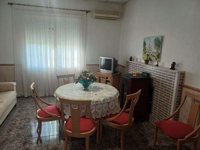 4 bedroom Villa for sale in La Matanza, Orihuela with garage - € 163,000 (Ref: 10093662)
