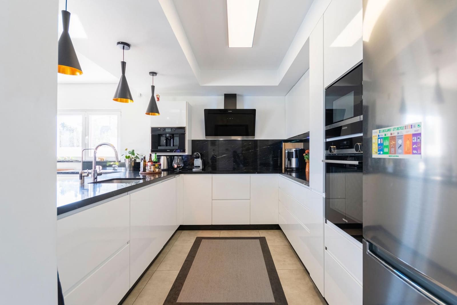 4 sovrum Villa till salu i Torrevieja med pool garage - 949 999 € (Ref: 10099154)