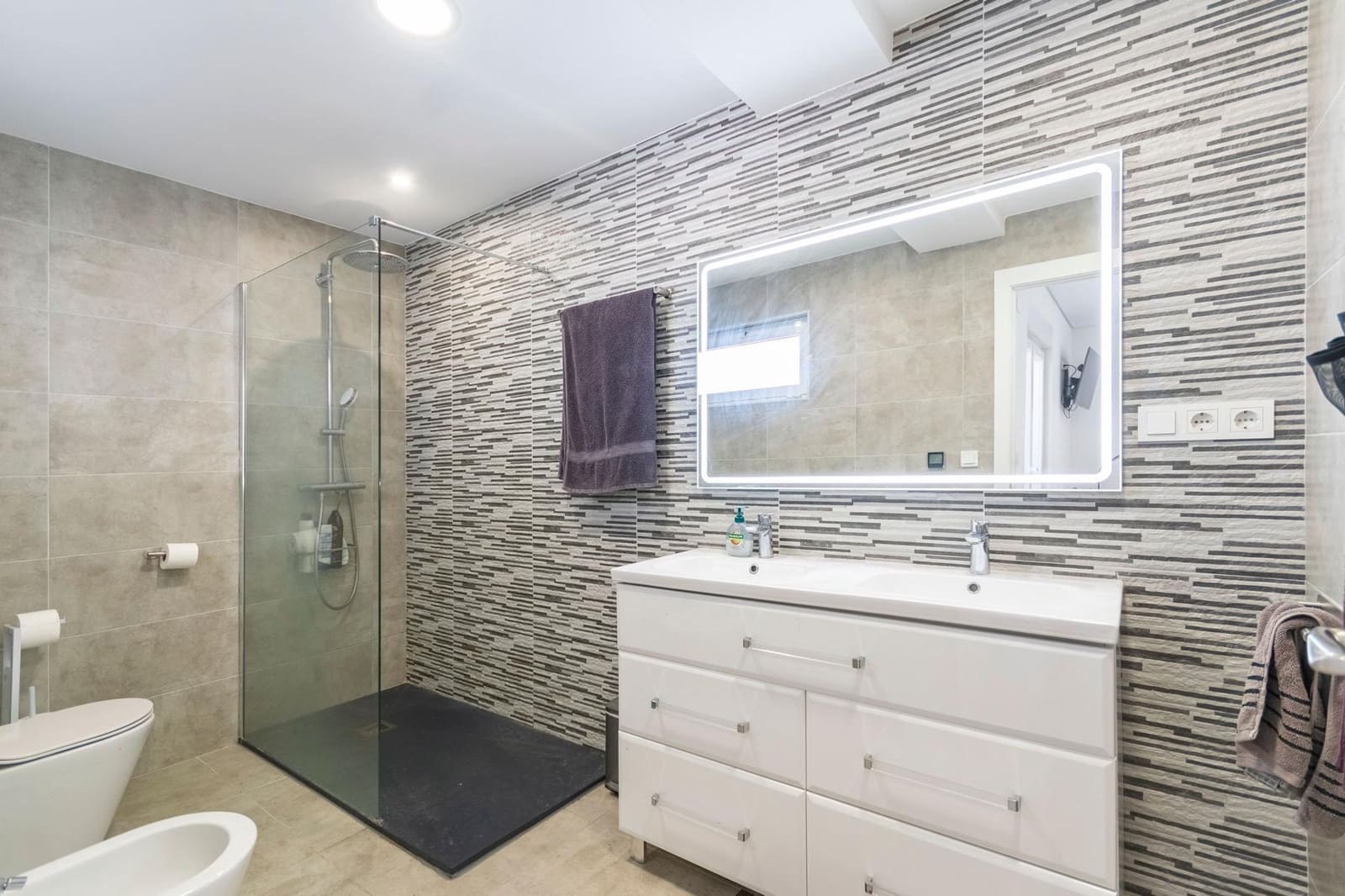 4 sovrum Villa till salu i Torrevieja med pool garage - 949 999 € (Ref: 10099154)