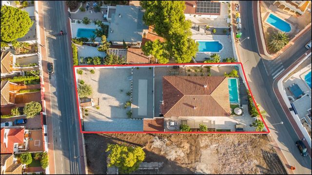 4 sovrum Villa till salu i Torrevieja med pool garage - 949 999 € (Ref: 10099154)