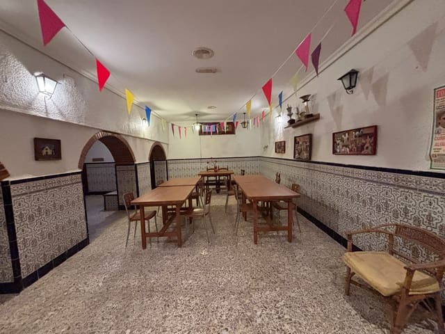 6 quarto Quinta/Casa Rural para venda em Elche / Elx com garagem - 365 000 € (Ref: 10136519)