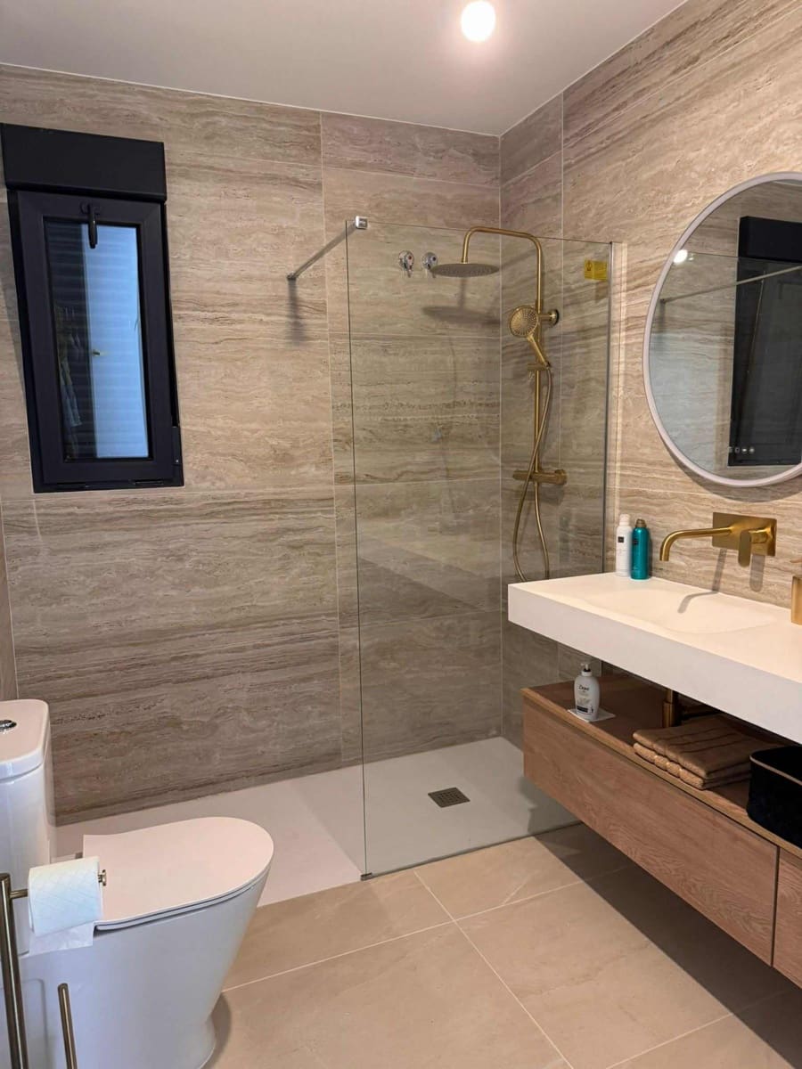 Chalet de 3 habitaciones en La Romana en venta con piscina garaje - 295.000 € (Ref: 10154056)