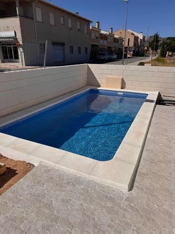 Chalet de 3 habitaciones en La Romana en venta con piscina garaje - 295.000 € (Ref: 10154056)