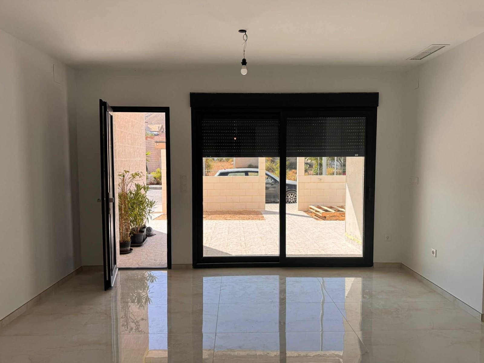 Chalet de 3 habitaciones en La Romana en venta con piscina garaje - 295.000 € (Ref: 10154056)