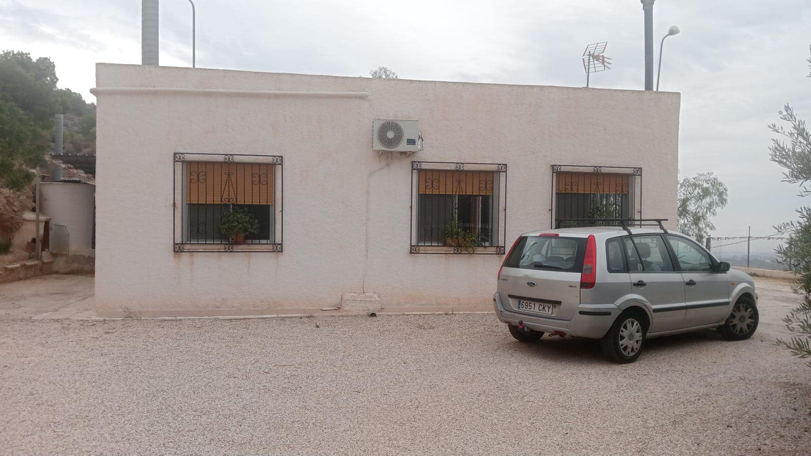 4 bedroom Finca/Country House for sale in Crevillente / Crevillent with pool garage - € 220,000 (Ref: 10154196)