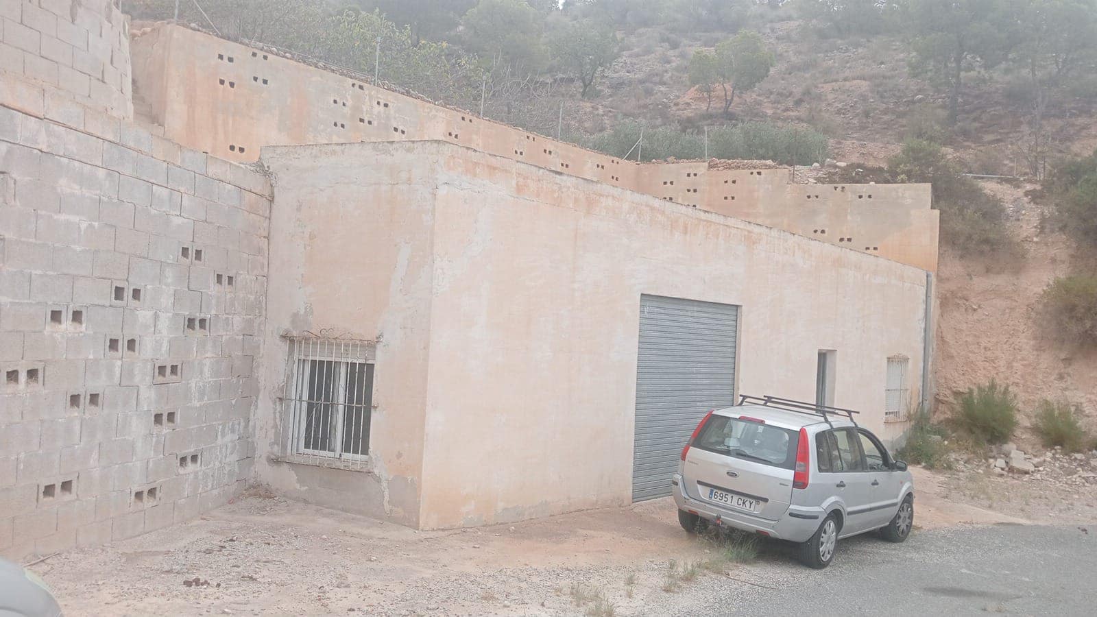 4 bedroom Finca/Country House for sale in Crevillente / Crevillent with pool garage - € 220,000 (Ref: 10154196)