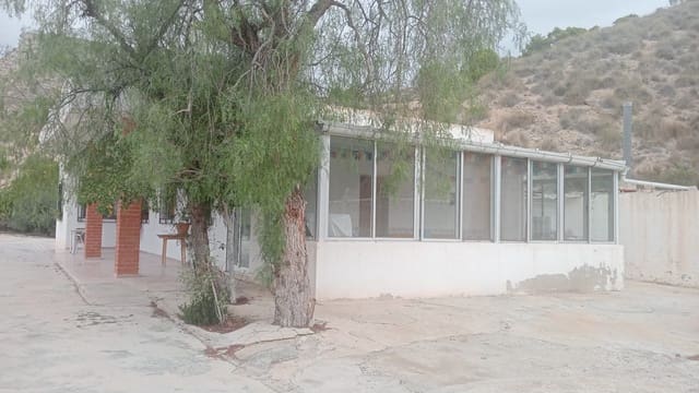 4 bedroom Finca/Country House for sale in Crevillente / Crevillent with pool garage - € 220,000 (Ref: 10154196)