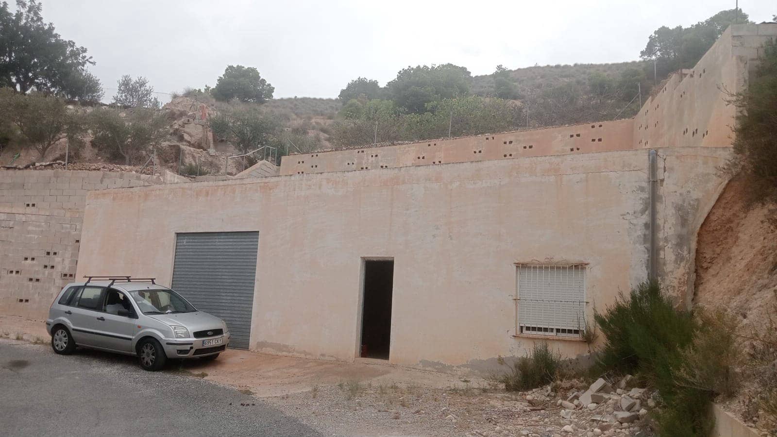 4 bedroom Finca/Country House for sale in Crevillente / Crevillent with pool garage - € 220,000 (Ref: 10154196)