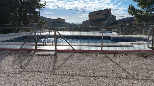 3 soveværelse Finca/Landehus til salg i Crevillente / Crevillent med swimmingpool - € 249.000 (Ref: 10183635)