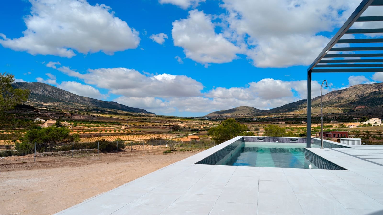 4 soveværelse Villa til salg i Hondon de las Nieves med swimmingpool - € 310.924 (Ref: 5048684)