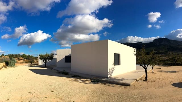 4 makuuhuone Huvila myytävänä paikassa Hondón de las Nieves mukana uima-altaan - 310 924 € (Ref: 5048684)