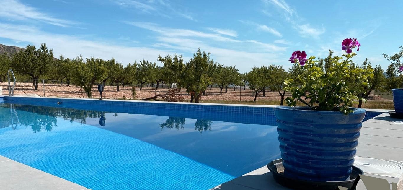 4 soveværelse Villa til salg i Hondon de las Nieves med swimmingpool - € 310.924 (Ref: 5048684)