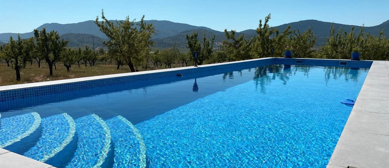 4 soveværelse Villa til salg i Hondon de las Nieves med swimmingpool - € 310.924 (Ref: 5048684)