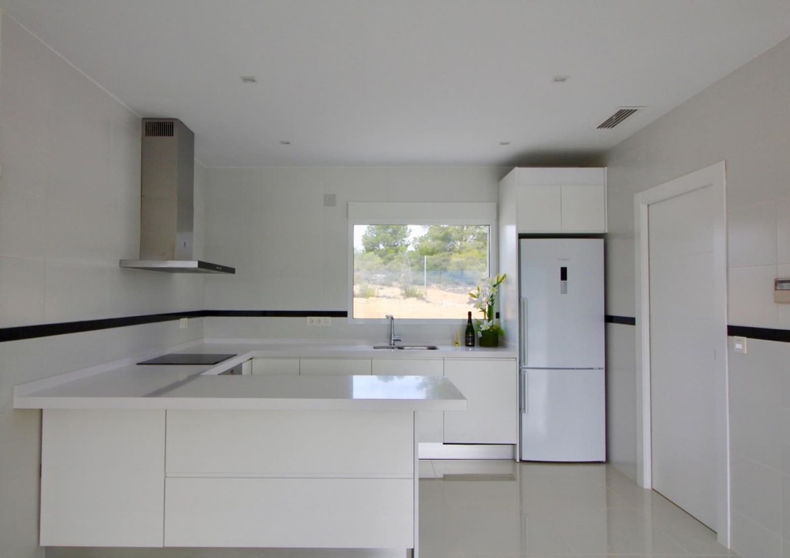 3 soveværelse Villa til salg i Pinoso med swimmingpool - € 355.000 (Ref: 5502567)