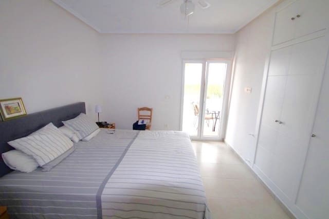 3 soveværelse Villa til salg i La Romana med swimmingpool - € 324.000 (Ref: 5506614)