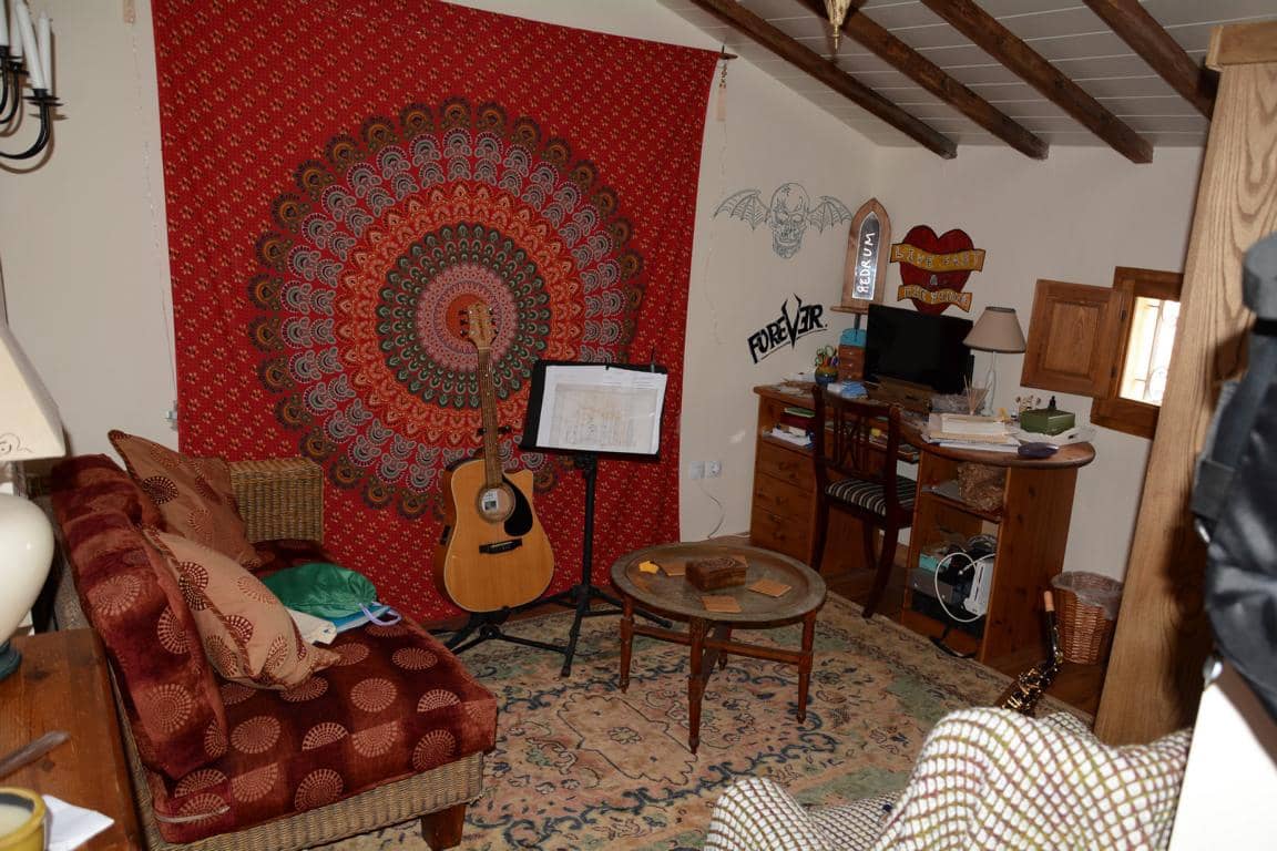 6 soverom Kjedet enebolig til salgs i Monovar / Monover med svømmebasseng garasje - € 325 000 (Ref: 7131126)