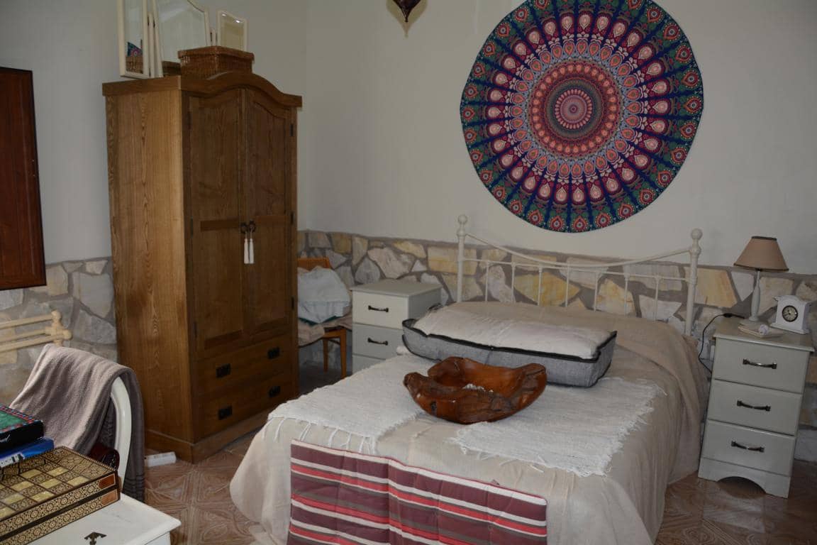 6 soverom Kjedet enebolig til salgs i Monovar / Monover med svømmebasseng garasje - € 325 000 (Ref: 7131126)