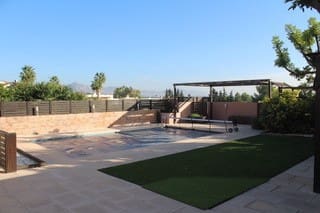 4 slaapkamer Villa te koop in Fortuna met zwembad - € 340.000 (Ref: 7318575)