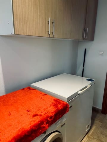 Chalet de 4 habitaciones en La Puebla de Almoradiel en venta con piscina garaje - 325.000 € (Ref: 7484329)