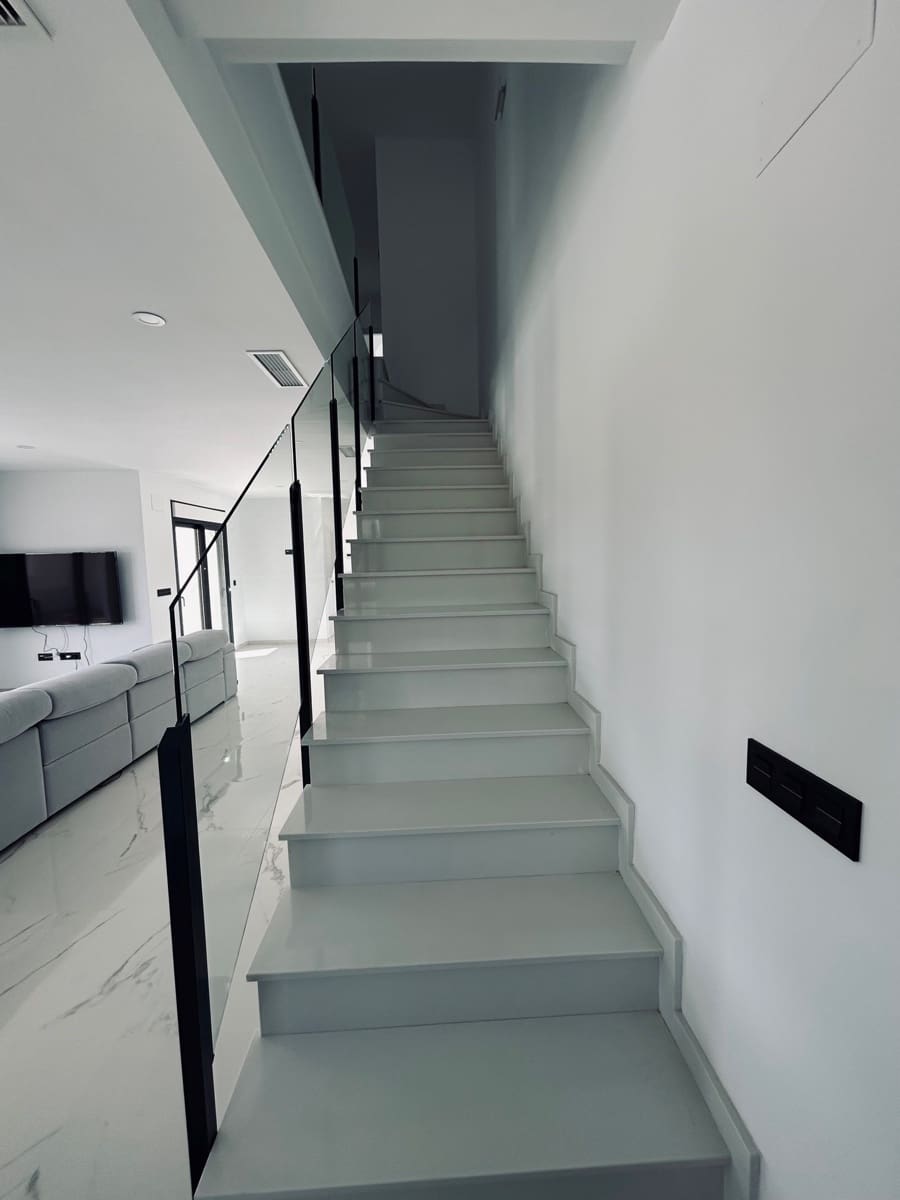 3 bedroom Villa for sale in Pinoso with pool - € 359,000 (Ref: 7533379)